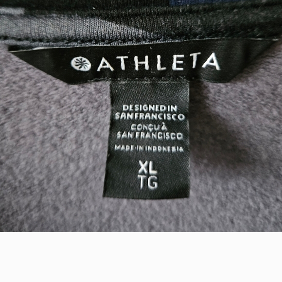 *2 For $30* ATHLETA Balance camo sweatshirt. Size XL - Picture 2 of 3